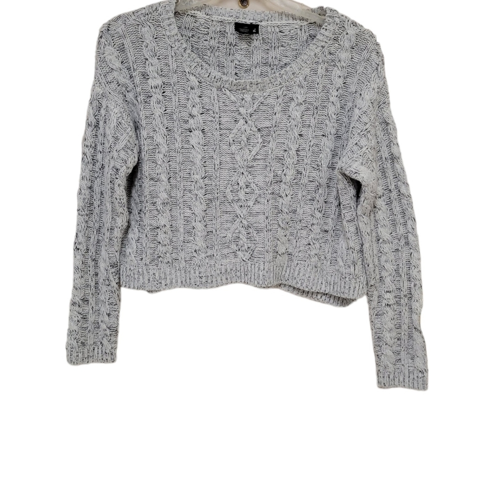 Wet Seal women's cropped chunky knit longsleeve sweater size medium